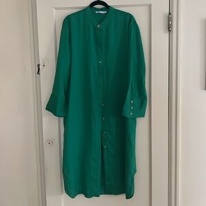 Green linen Zara dress